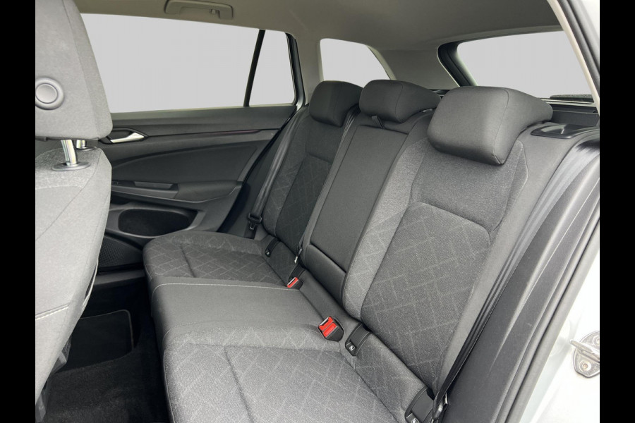 Volkswagen GOLF Variant 1.0 eTSI Life | automaat | virtual cockpit | adaptive cruise | LED | PDC | Apple Carplay/Android Auto