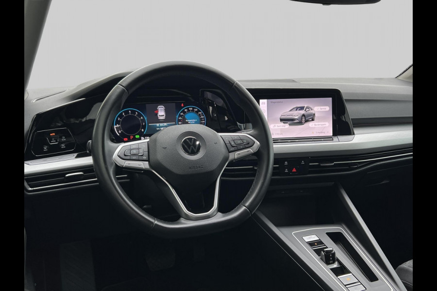 Volkswagen GOLF Variant 1.0 eTSI Life | automaat | virtual cockpit | adaptive cruise | LED | PDC | Apple Carplay/Android Auto