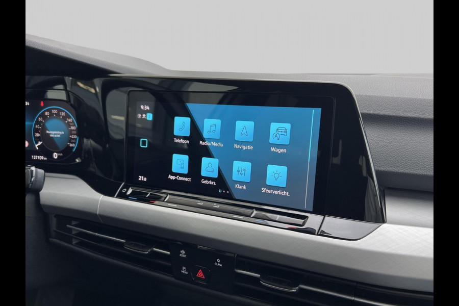 Volkswagen GOLF Variant 1.0 eTSI Life | automaat | virtual cockpit | adaptive cruise | LED | PDC | Apple Carplay/Android Auto
