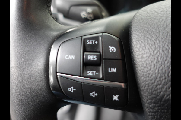 Ford Transit Custom 130pk Automaat L2H1 Trend Dubbele cabine Navigatie Cruise control Camera Parkeersensoren Imperiaal Airco Trekhaak
