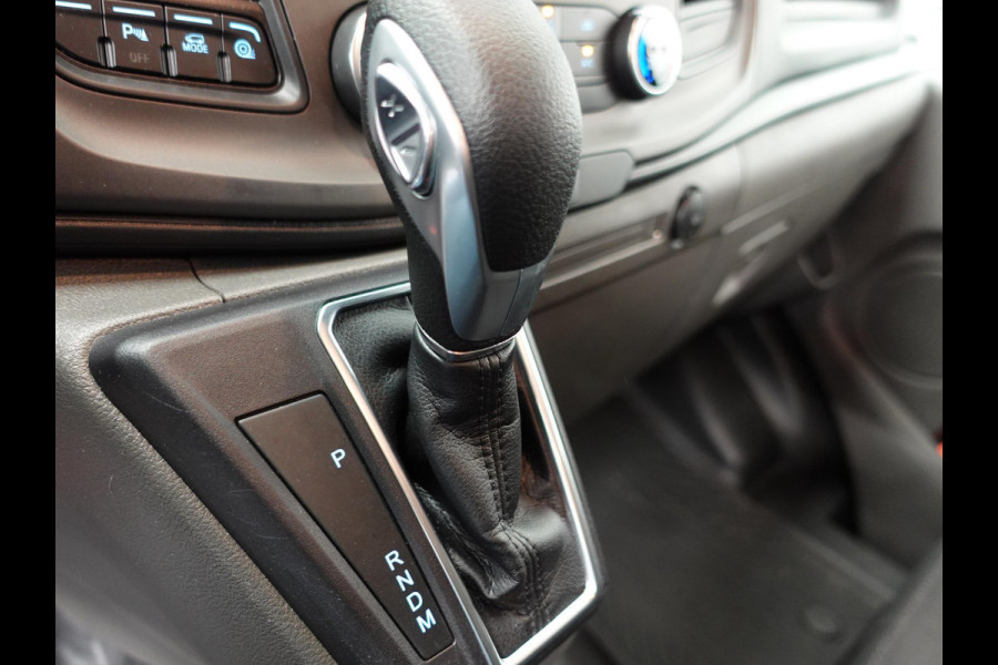 Ford Transit Custom 130pk Automaat L2H1 Trend Dubbele cabine Navigatie Cruise control Camera Parkeersensoren Imperiaal Airco Trekhaak