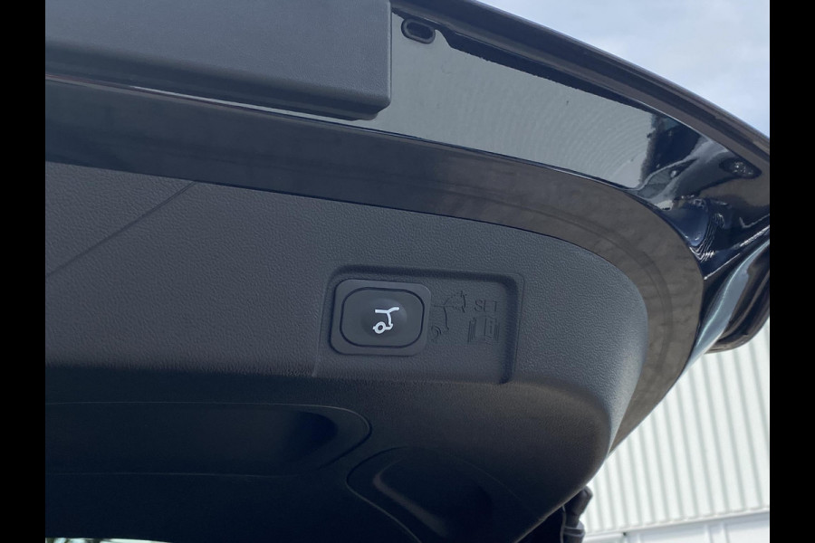Ford Puma 1.0 EcoBoost Hybrid ST-Line X 155pk Automaat | Panoramadak | Afneembare trekhaak | Winter Pack | Adaptive cruise control | 360 graden camera | Bang&Olufsen | Elektrsiche achterklep | Matrix LED