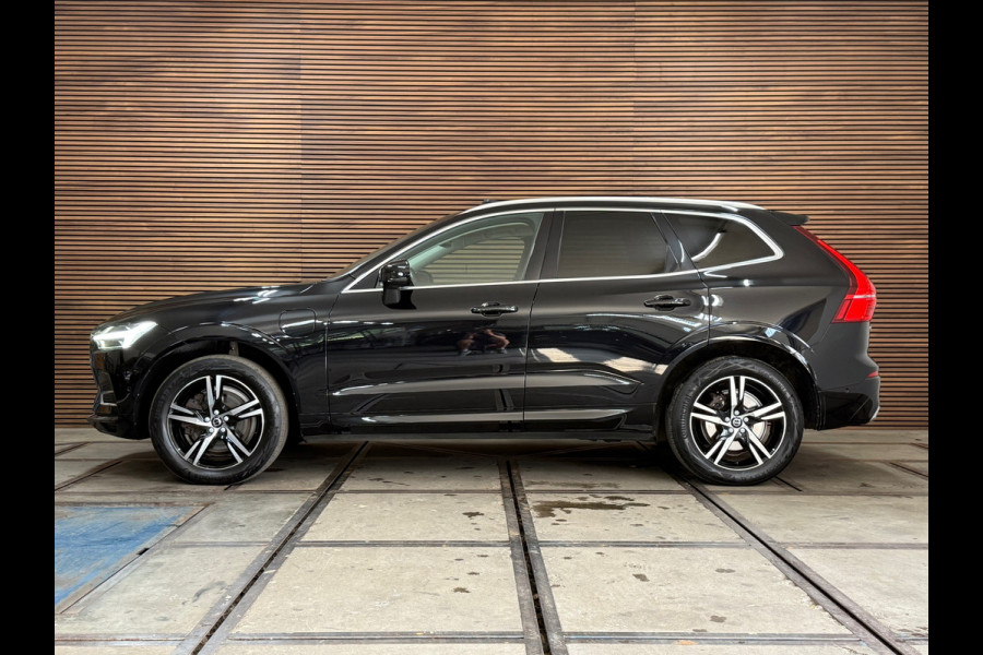 Volvo XC60 2.0 T8 Twin Engine AWD Momentum Pro | Panorama | Leder | 360camera | Adapt. Cruise | Stoel + stuurverwarming