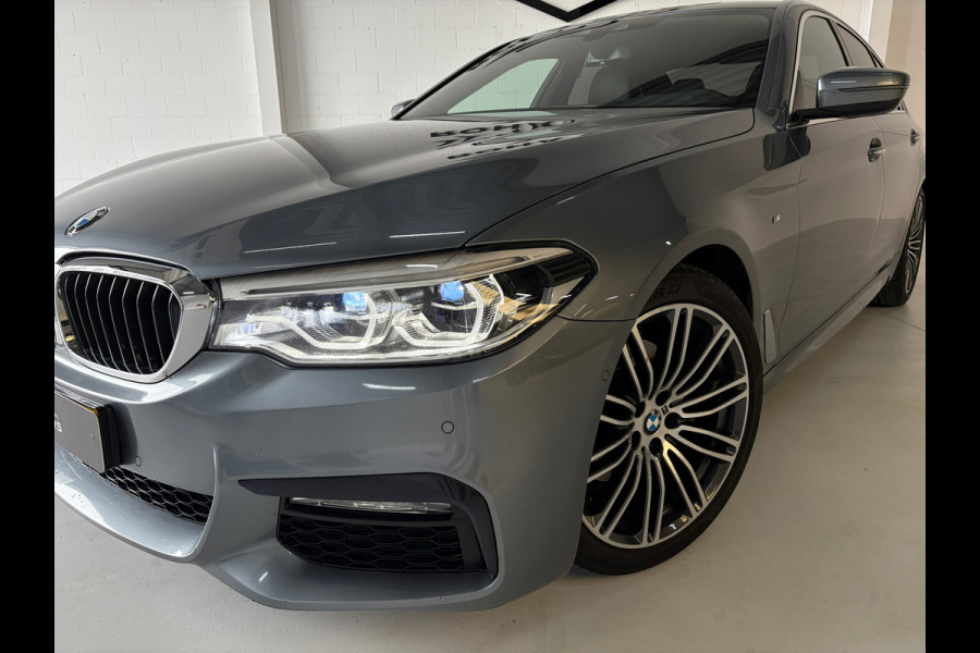 BMW 5 Serie 520i High Executive M-pakket