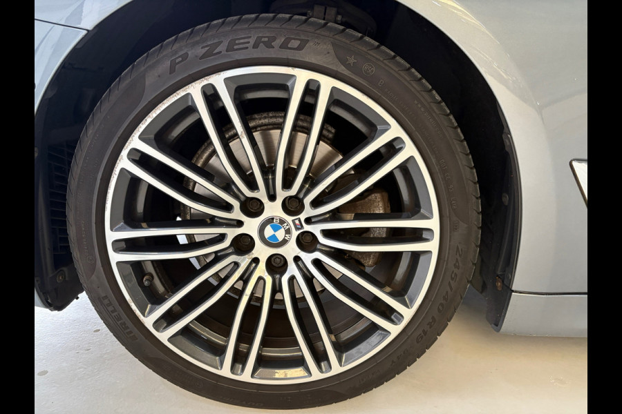 BMW 5 Serie 520i High Executive M-pakket