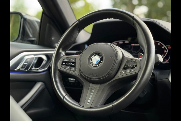 BMW 4 Serie Coupé M440i xDrive 374 pk High Executive, schuifdak, 1e eigenaar, NL auto met nationale auto pas