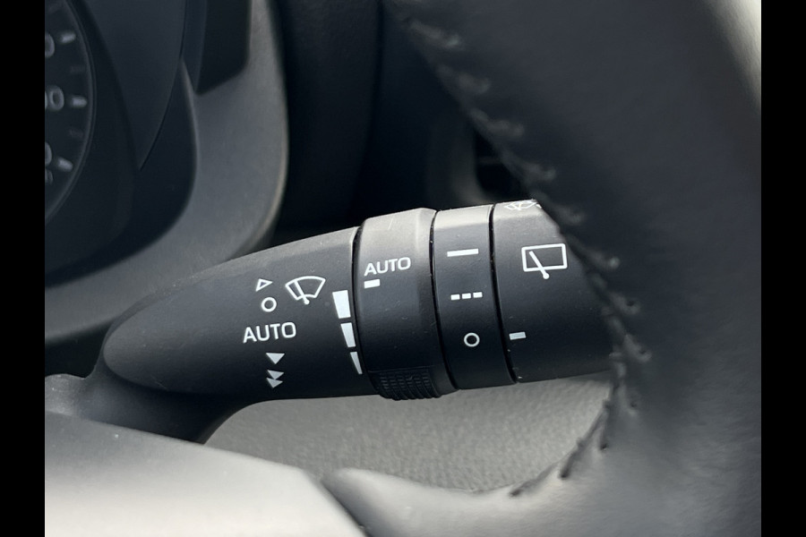 Toyota Yaris 1.5 Hybrid Active | Trekhaak | Camera | Navi | Carplay