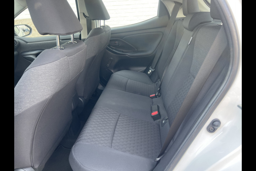 Toyota Yaris 1.5 Hybrid Active | Trekhaak | Camera | Navi | Carplay