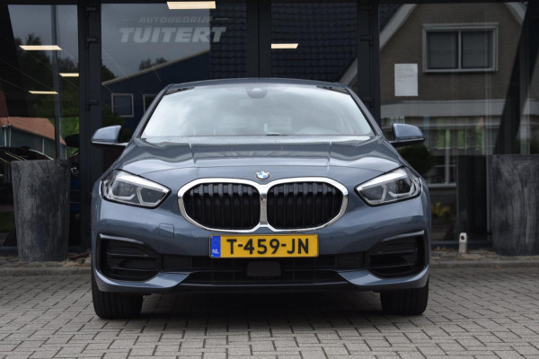 BMW 1-serie 116i Sportline | CAMERA | APPLE CARPLAY | ANDROID AUTO | NAP | DEALER ONDERHOUDEN