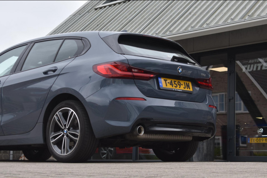 BMW 1-serie 116i Sportline | CAMERA | APPLE CARPLAY | ANDROID AUTO | NAP | DEALER ONDERHOUDEN
