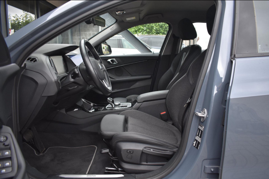 BMW 1-serie 116i Sportline | CAMERA | APPLE CARPLAY | ANDROID AUTO | NAP | DEALER ONDERHOUDEN