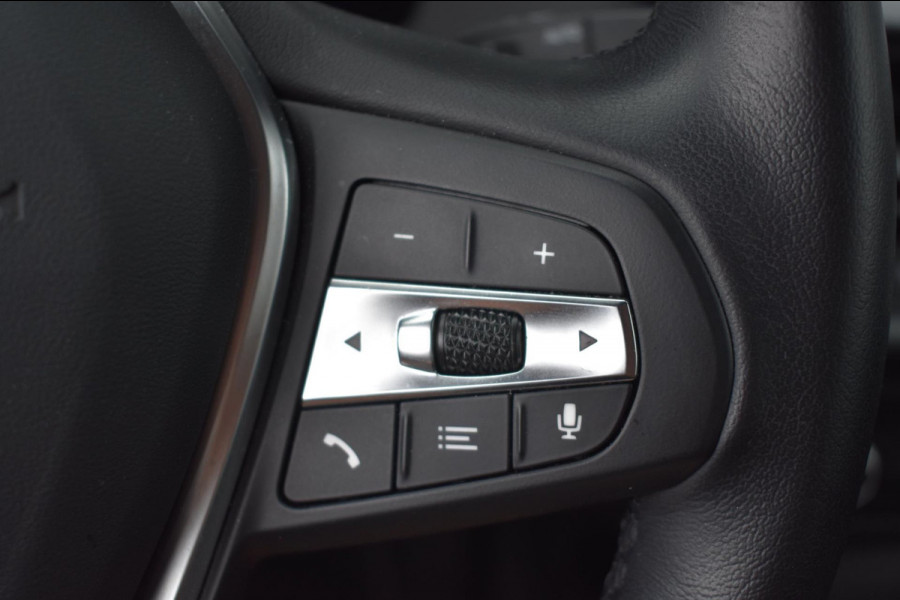 BMW 1-serie 116i Sportline | CAMERA | APPLE CARPLAY | ANDROID AUTO | NAP | DEALER ONDERHOUDEN