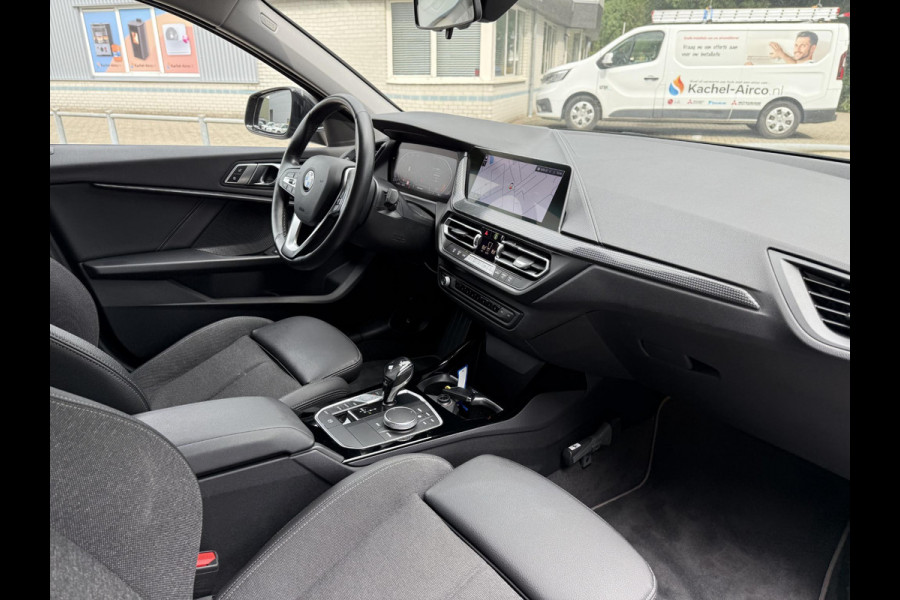 BMW 1-serie 116d Aut. Executive Ed. | Navi | Live- Cockpit | Carplay |
