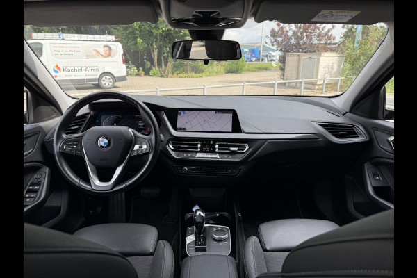BMW 1-serie 116d Aut. Executive Ed. | Navi | Live- Cockpit | Carplay |