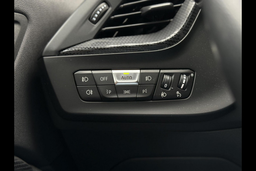 BMW 1-serie 116d Aut. Executive Ed. | Navi | Live- Cockpit | Carplay |