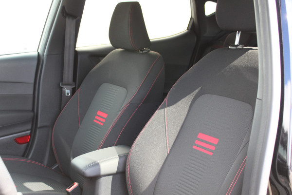 Ford Fiesta 1.0-100pk EcoBoost ST-Line. Luxe en sportieve Fiesta ! Stoel-, stuur- en voorraamverwarming, keyless entry/keyless go, adaptive cruise cntrl, volautm. airco, camera, parkeersensoren v+a, navigatie by Apple/Android, LM wln, lane assist, LED verlic