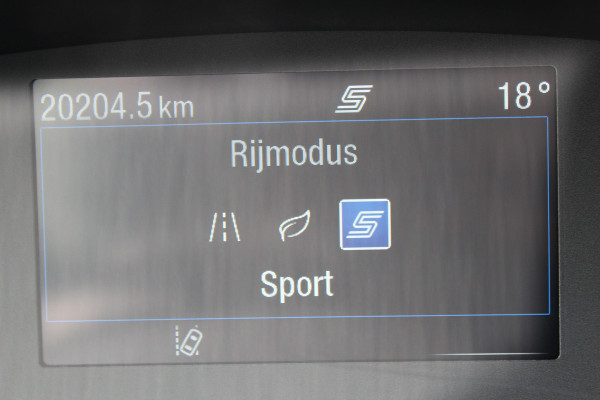 Ford Fiesta 1.0-100pk EcoBoost ST-Line. Luxe en sportieve Fiesta ! Stoel-, stuur- en voorraamverwarming, keyless entry/keyless go, adaptive cruise cntrl, volautm. airco, camera, parkeersensoren v+a, navigatie by Apple/Android, LM wln, lane assist, LED verlic