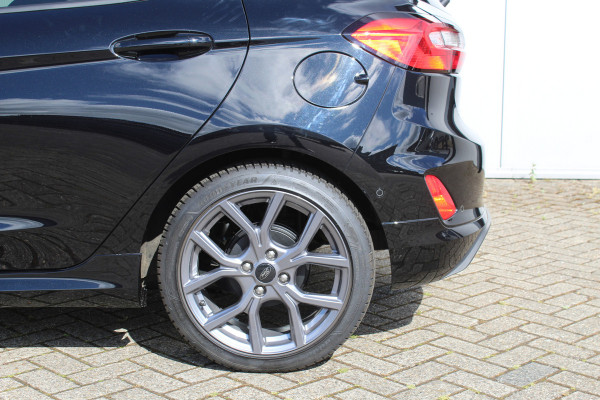 Ford Fiesta 1.0-100pk EcoBoost ST-Line. Luxe en sportieve Fiesta ! Stoel-, stuur- en voorraamverwarming, keyless entry/keyless go, adaptive cruise cntrl, volautm. airco, camera, parkeersensoren v+a, navigatie by Apple/Android, LM wln, lane assist, LED verlic