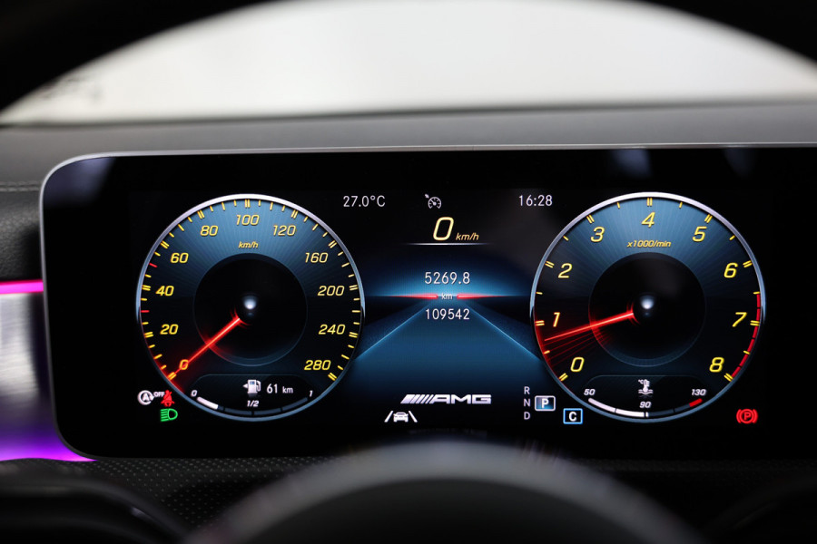 Mercedes-Benz A-Klasse AMG 35 4MATIC Premium BURMESTER PANO KUIPST ''19