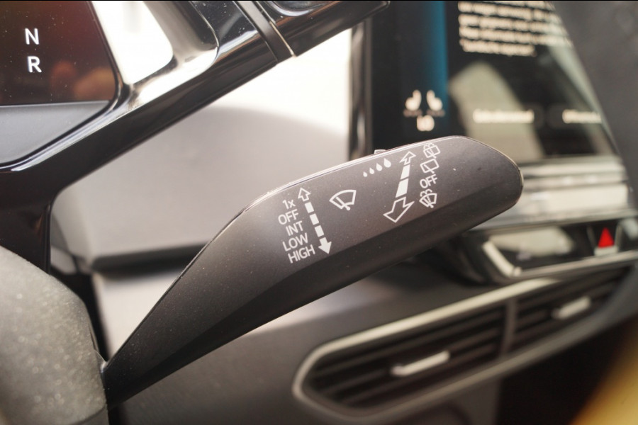 Volkswagen ID.3 Life Pro 58kWh -NAVI-ECC-PDC-