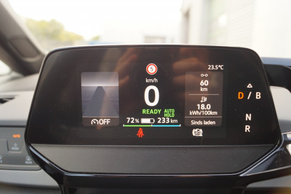 Volkswagen ID.3 Life Pro 58kWh -NAVI-ECC-PDC-