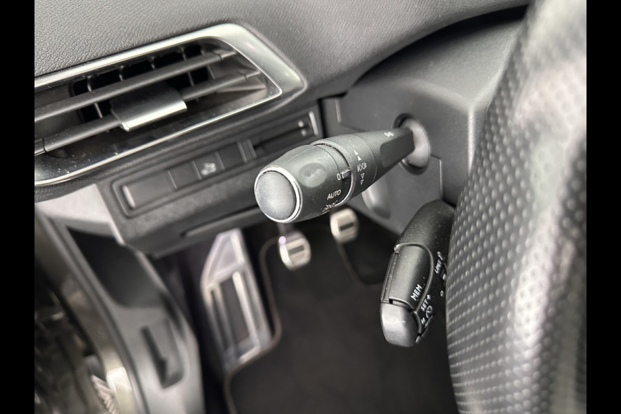 Peugeot 3008 1.2 PureTech GT Line *LEATHER-MICROFIBRE | FULL-LED | NAVI-FULLMAP | KEYLESS | CAMERA | SPORT-SEATS | 19''ALU | TOWBAR*