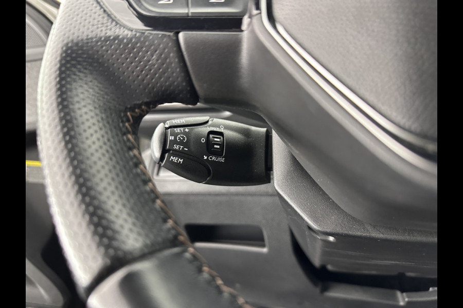 Peugeot 3008 1.2 PureTech GT Line *LEATHER-MICROFIBRE | FULL-LED | NAVI-FULLMAP | KEYLESS | CAMERA | SPORT-SEATS | 19''ALU | TOWBAR*