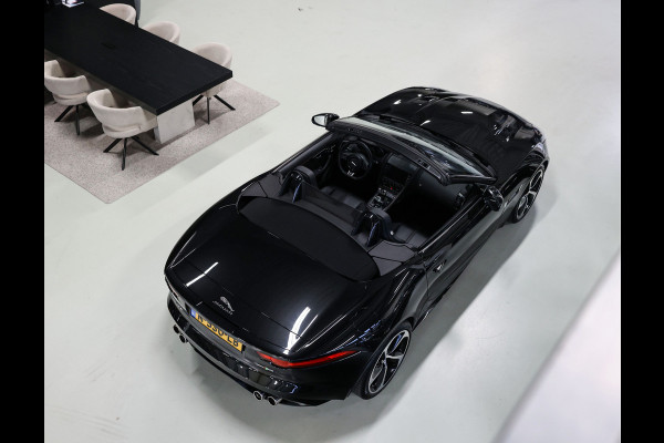 Jaguar F-Type 5.0 V8 R Convertible AWD | Historie - Camera