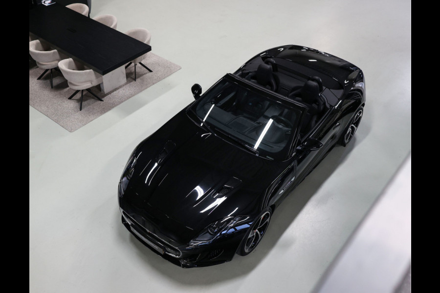 Jaguar F-Type 5.0 V8 R Convertible AWD | Historie - Camera