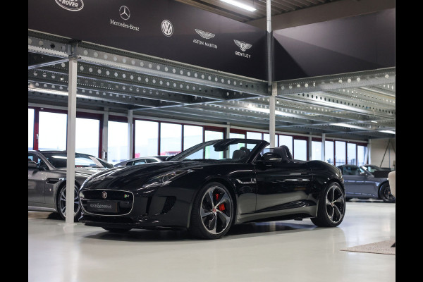 Jaguar F-Type 5.0 V8 R Convertible AWD | Historie - Camera