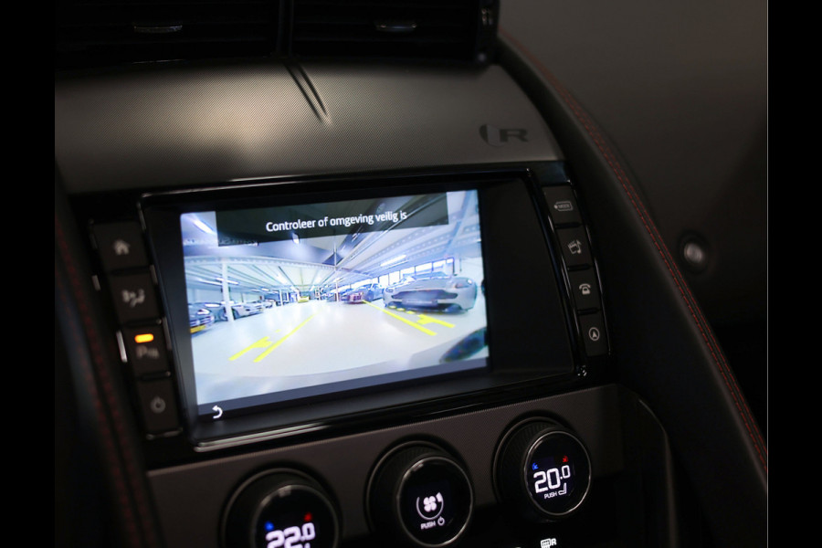 Jaguar F-Type 5.0 V8 R Convertible AWD | Historie - Camera
