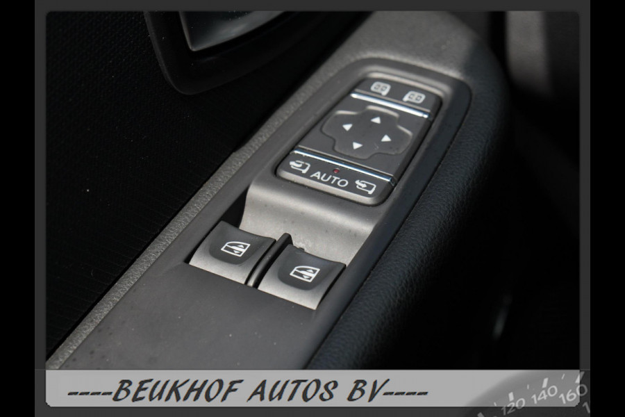 Renault Clio 0.9 TCe Intens Camera Carplay Half Leer Navi