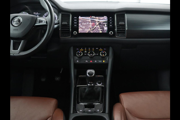 Škoda Kodiaq 1.5 TSI Business Edition 7-persoons | Leder | Trekhaak | Stoelverwarming | Carplay | Camera | Full LED | Navigatie | Canton Sound | Climate control