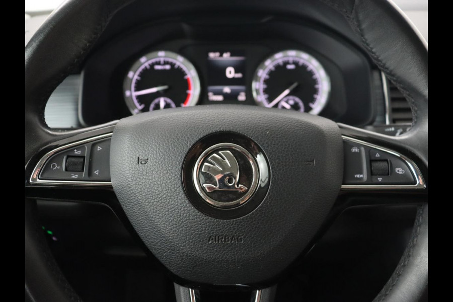 Škoda Kodiaq 1.5 TSI Business Edition 7-persoons | Leder | Trekhaak | Stoelverwarming | Carplay | Camera | Full LED | Navigatie | Canton Sound | Climate control