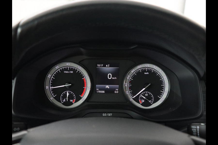 Škoda Kodiaq 1.5 TSI Business Edition 7-persoons | Leder | Trekhaak | Stoelverwarming | Carplay | Camera | Full LED | Navigatie | Canton Sound | Climate control