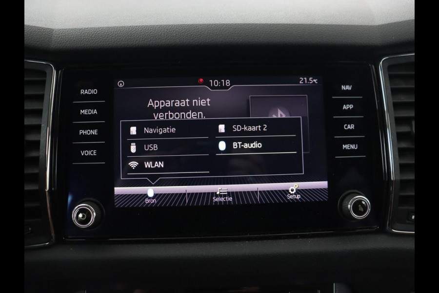 Škoda Kodiaq 1.5 TSI Business Edition 7-persoons | Leder | Trekhaak | Stoelverwarming | Carplay | Camera | Full LED | Navigatie | Canton Sound | Climate control