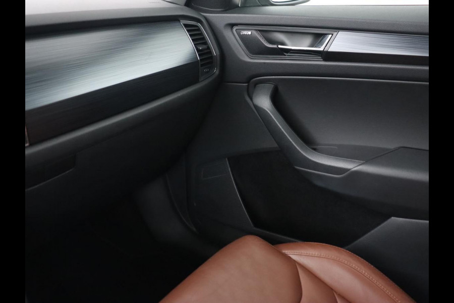 Škoda Kodiaq 1.5 TSI Business Edition 7-persoons | Leder | Trekhaak | Stoelverwarming | Carplay | Camera | Full LED | Navigatie | Canton Sound | Climate control