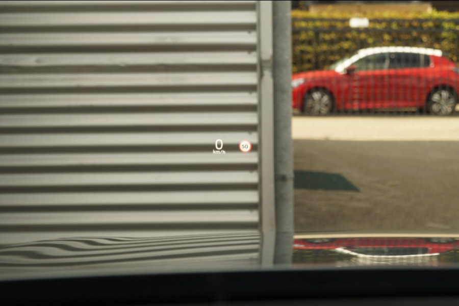 Volvo V60 2.0 T5 250pk Automaat Momentum -PANO-LEER-CAM-