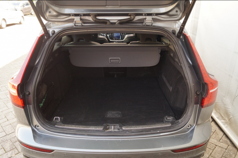 Volvo V60 2.0 T5 250pk Automaat Momentum -PANO-LEER-CAM-