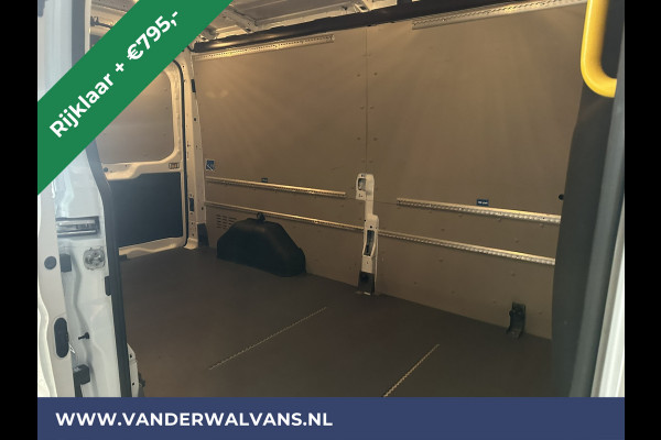 Ford Transit 2.0 TDCI 131pk L3H2 Euro6 *Rijklaar Direct Rijden* Airco | Camera | Navigatie | Apple Carplay | Android Auto Cruisecontrol, Parkeersensoren, Elektrisch verstelbare bestuurdersstoel, Verwarmde voorruit, Stoelverwarming, Bijrijdersbank
