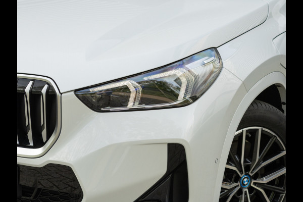 BMW X1 xDrive25e M-Sport - Active Cruise Control - Camera - Stoelverwarming