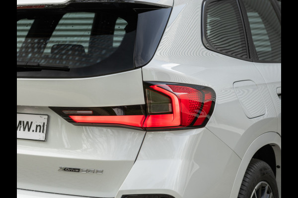 BMW X1 xDrive25e M-Sport - Active Cruise Control - Camera - Stoelverwarming