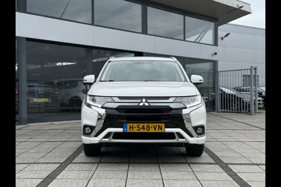 Mitsubishi Outlander 2.4 PHEV Pure | Camera | Carplay | Stoelverwarming |