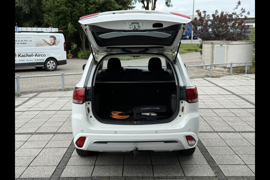Mitsubishi Outlander 2.4 PHEV Pure | Camera | Carplay | Stoelverwarming |