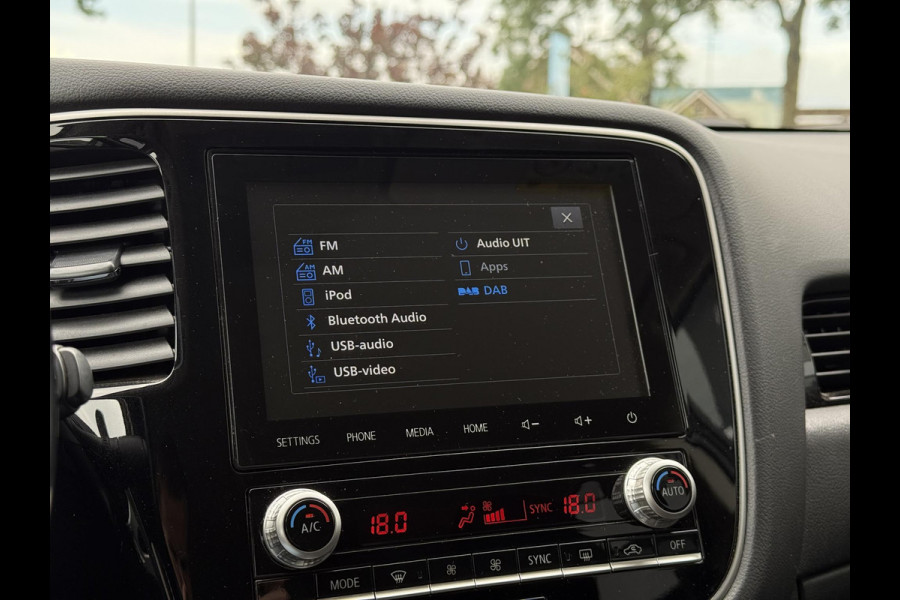 Mitsubishi Outlander 2.4 PHEV Pure | Camera | Carplay | Stoelverwarming |