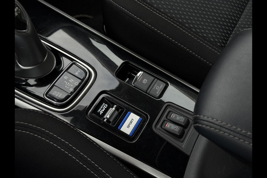 Mitsubishi Outlander 2.4 PHEV Pure | Camera | Carplay | Stoelverwarming |