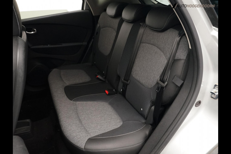 Renault Captur 0.9 TCe Bose Facelift (APPLE CARPLAY,LED VERLICHTING,NAVIGATIE,KEYLESS,CRUISE,LEDER,CAMERA,LM-VELGEN,TOPCONDITIE)