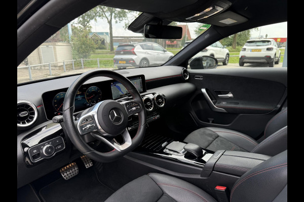 Mercedes-Benz A-Klasse 200 Aut. Business Sol. AMG | Navi | Camera | Sportstoelen |