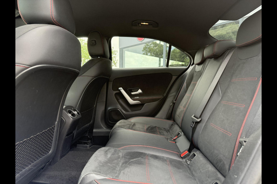 Mercedes-Benz A-Klasse 200 Aut. Business Sol. AMG | Navi | Camera | Sportstoelen |