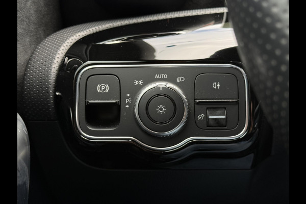 Mercedes-Benz A-Klasse 200 Aut. Business Sol. AMG | Navi | Camera | Sportstoelen |